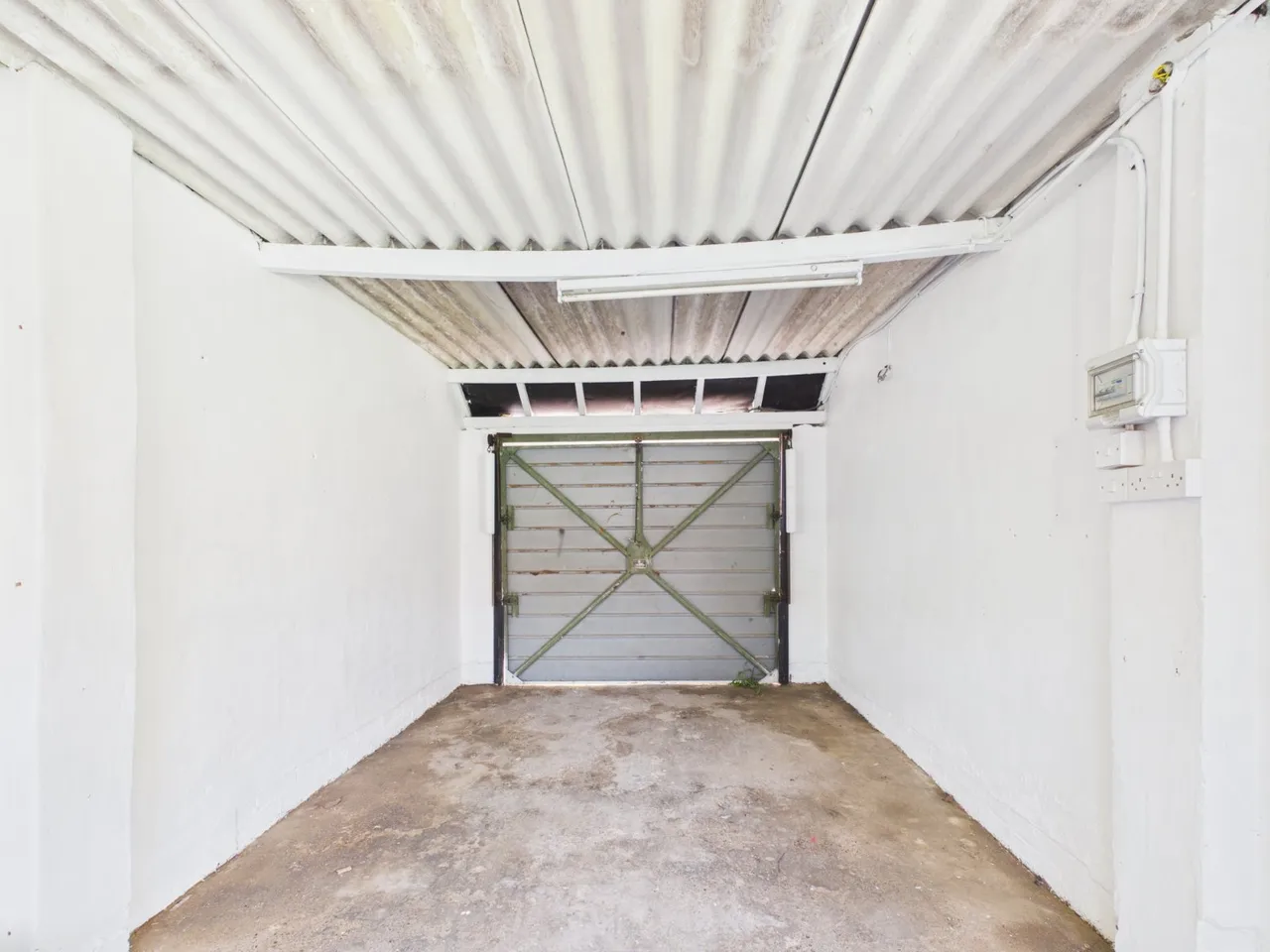 Feltham, Middlesex, photo 17