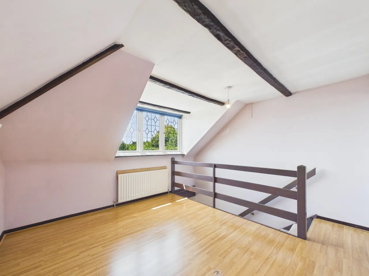 Feltham, Middlesex, photo 6