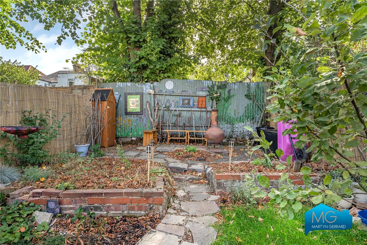 Lincoln Road, East Finchley, N2, photo 15