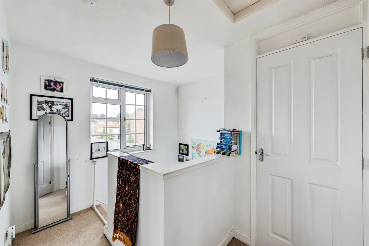 Larchmore Close, Swindon, SN25, photo 8