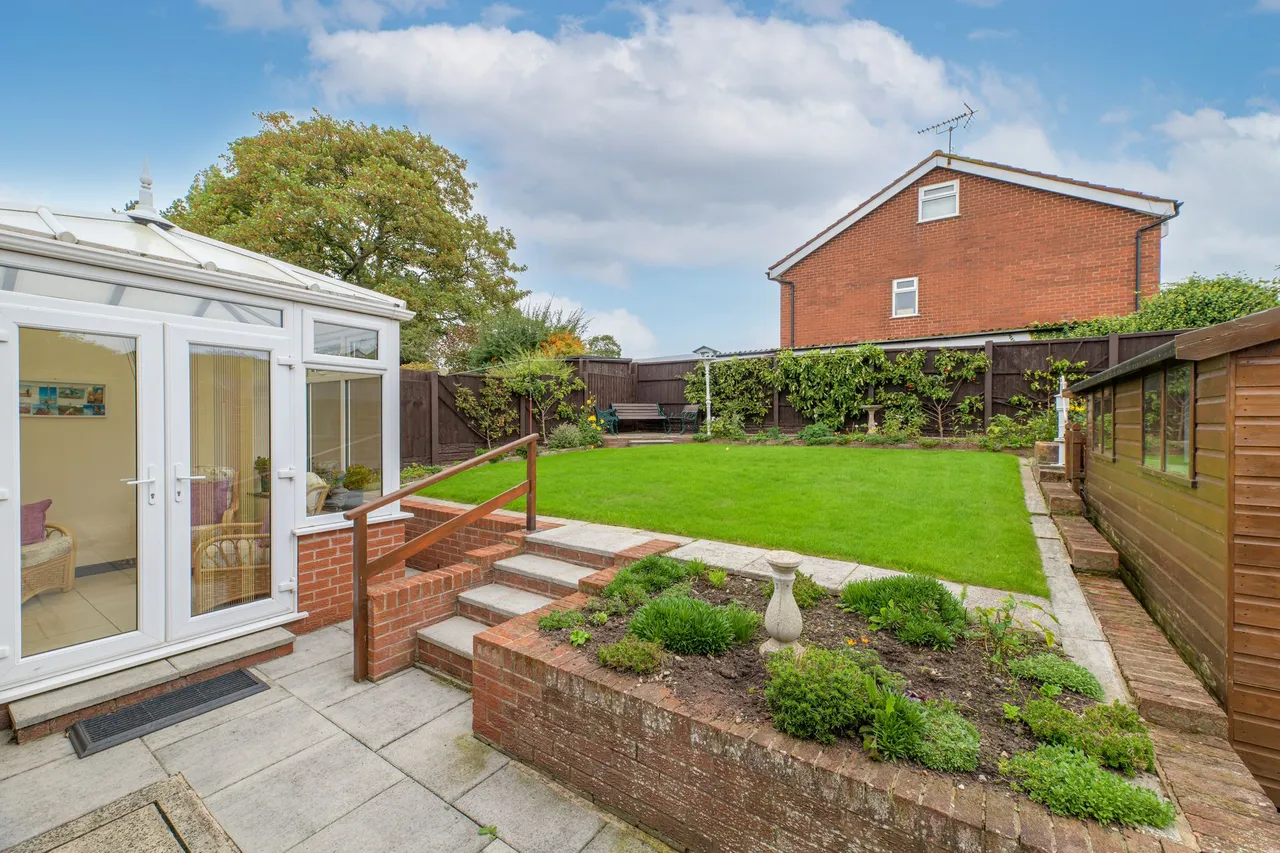 Withy Close, Frodsham, photo 14
