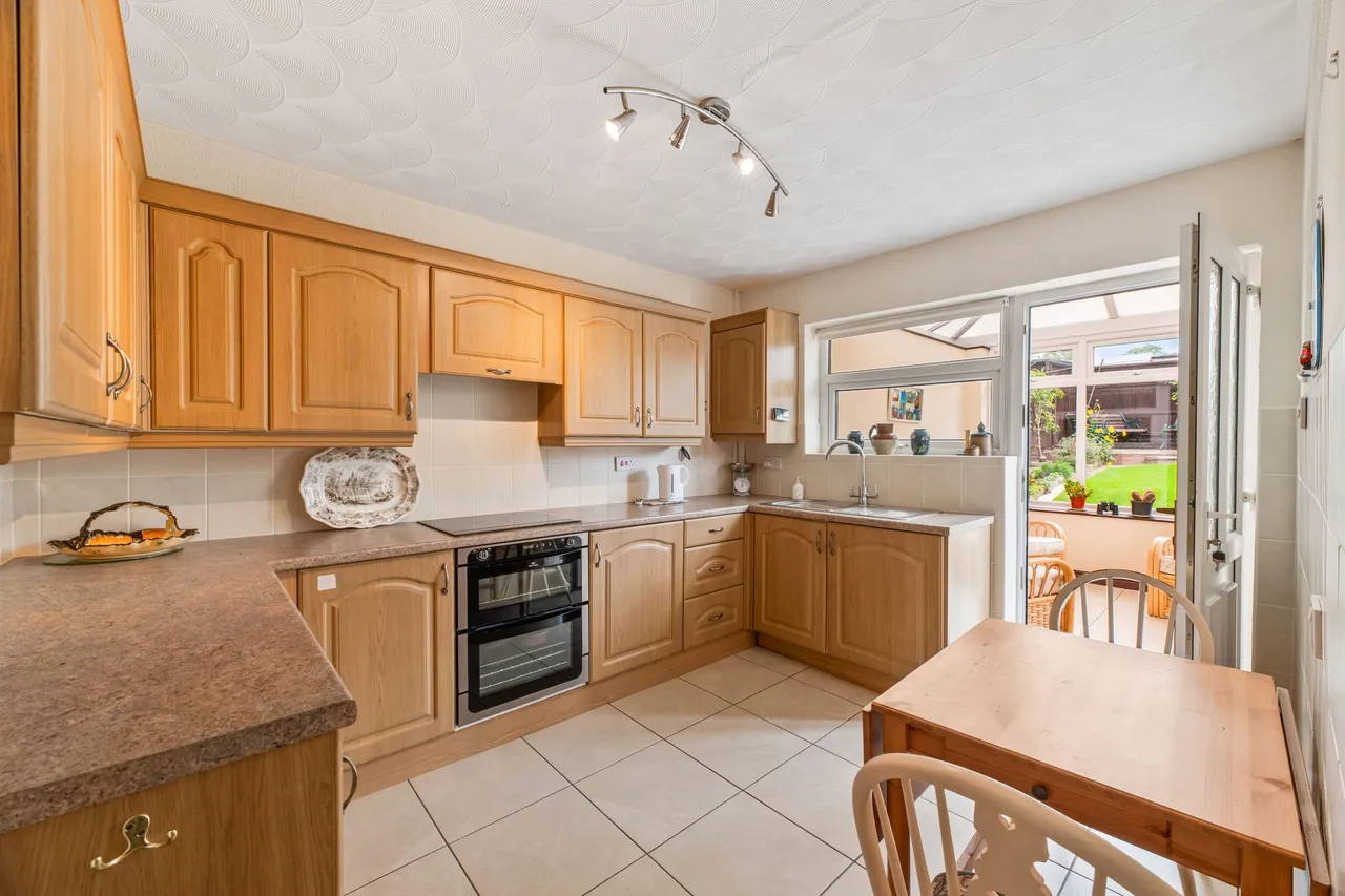 Withy Close, Frodsham, photo 6