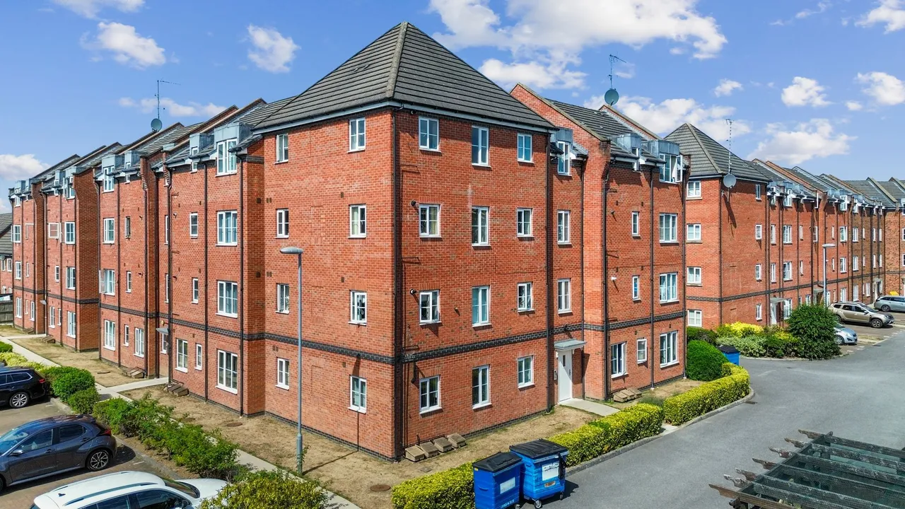 2 bed flat for sale — Rylands Drive, Warrington, Warrington, WA2 7DB