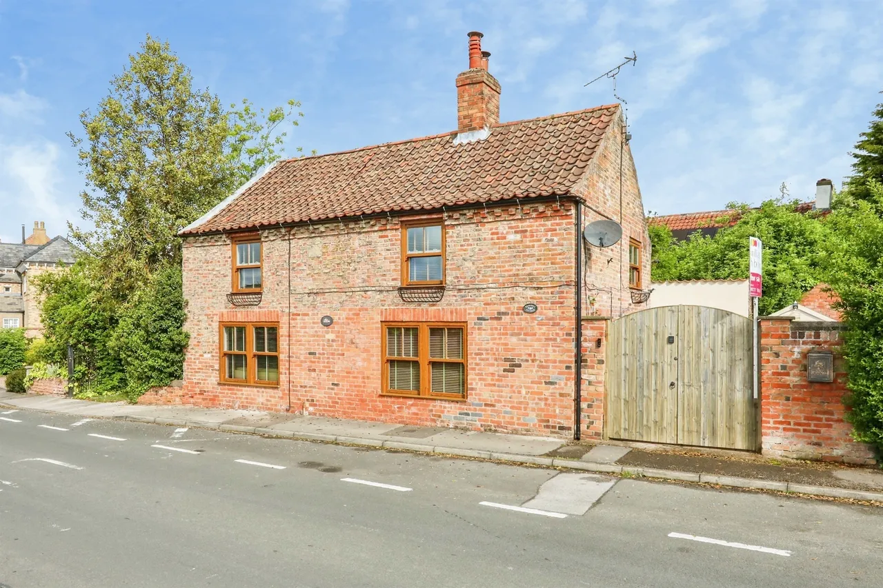3 bed house for sale, Canal Lane, West Stockwith, DN10