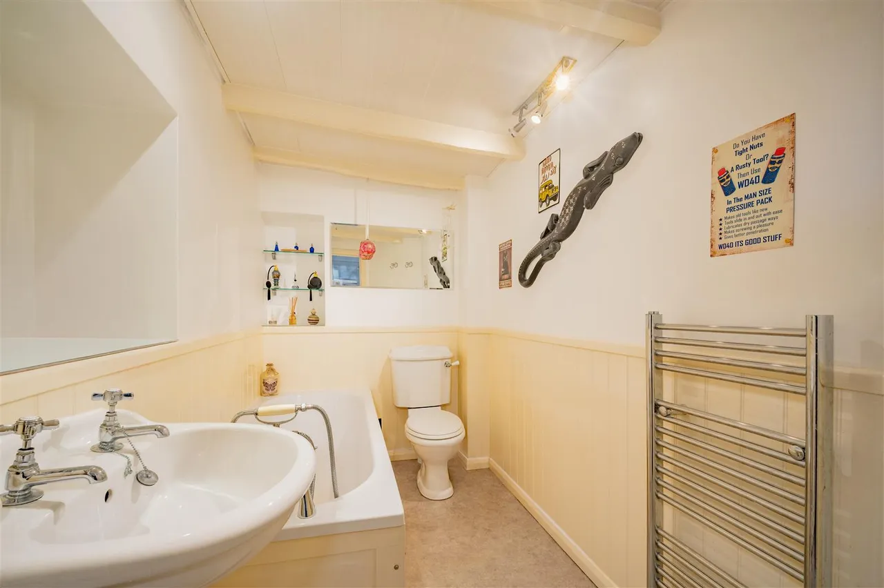 Drumsturdy Road, Newbigging, photo 13