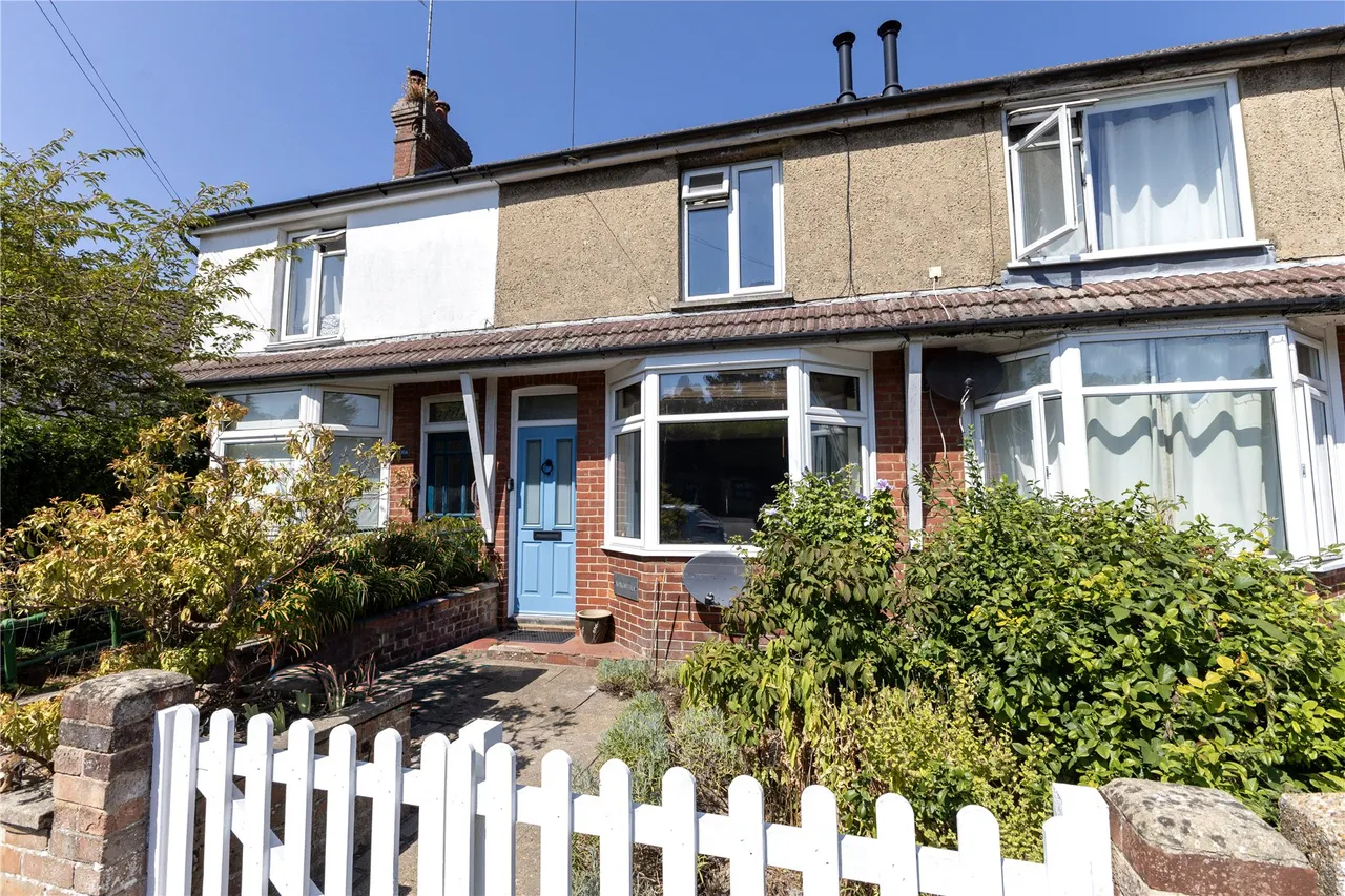 2 bed house for sale, Beacon Hill Road, Hindhead, GU26
