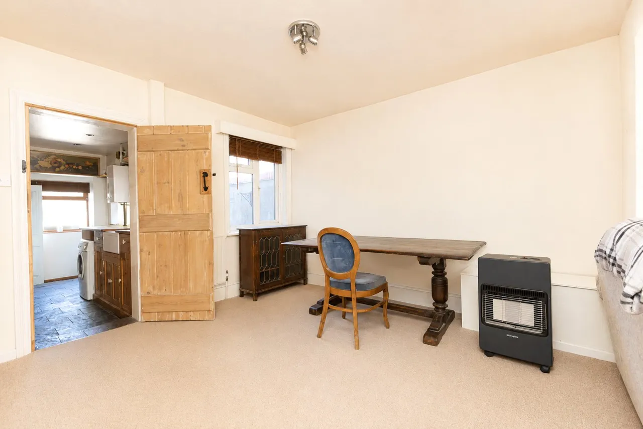 Beacon Hill Road, Hindhead, GU26, photo 10