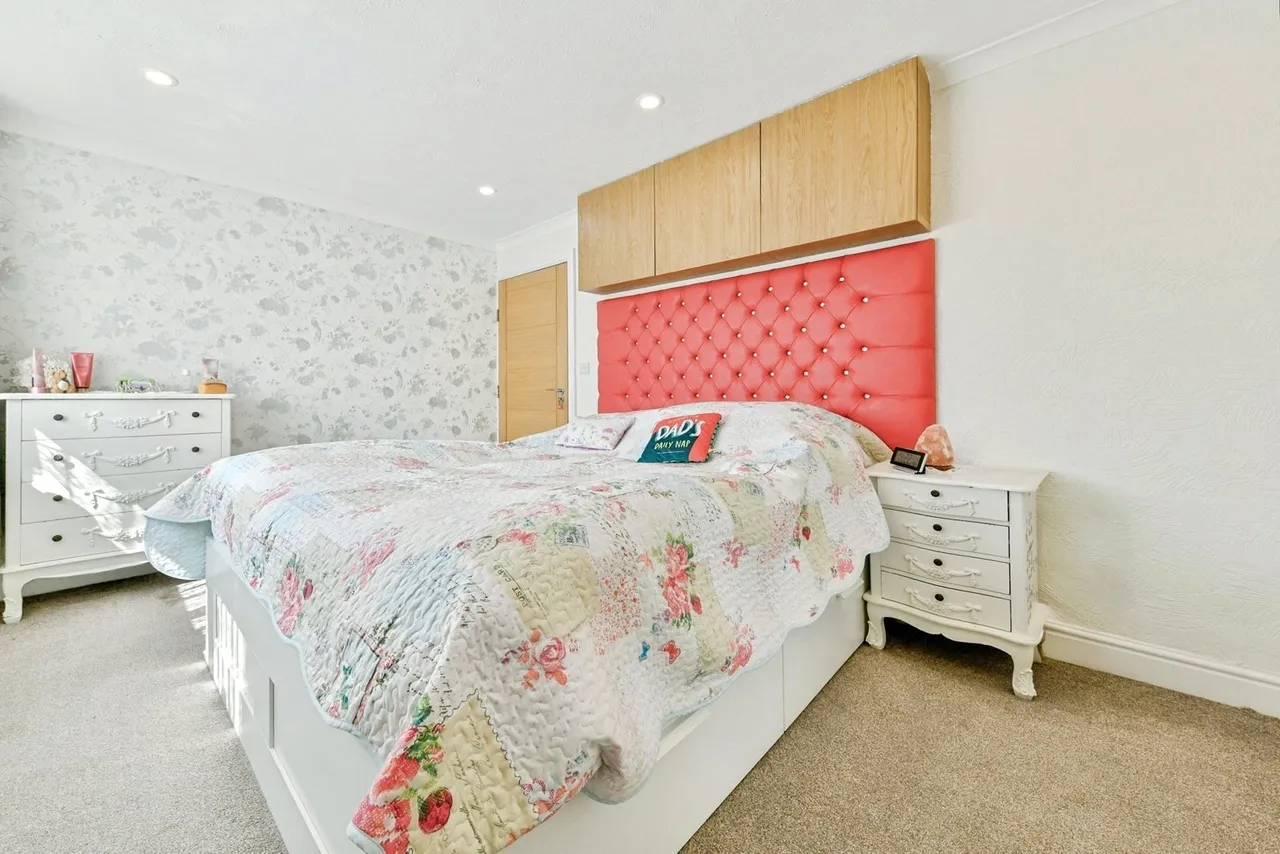 Chells Way, Stevenage, SG2, photo 13