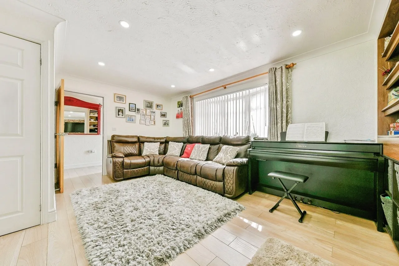 Chells Way, Stevenage, SG2, photo 4