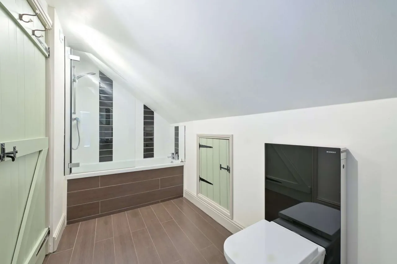 Bowcott, Wotton-under-Edge, GL12, photo 15
