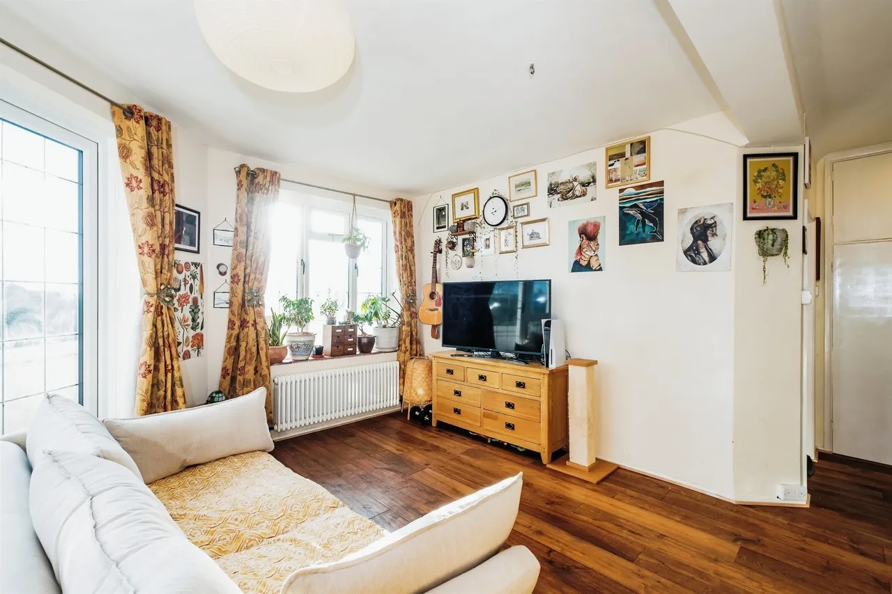Strand Parade, Goring-By-Sea, BN12, photo 4