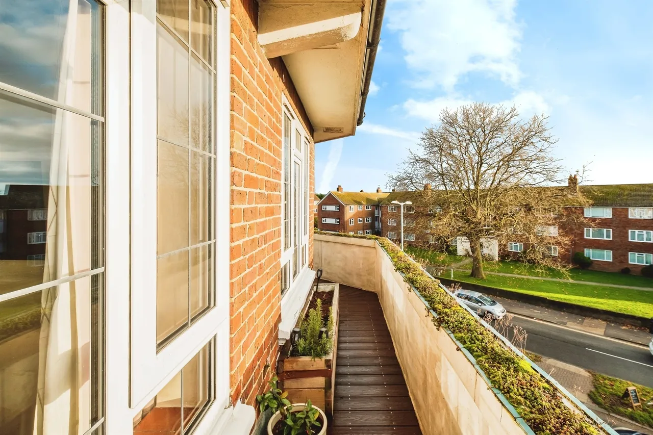 Strand Parade, Goring-By-Sea, BN12, photo 17