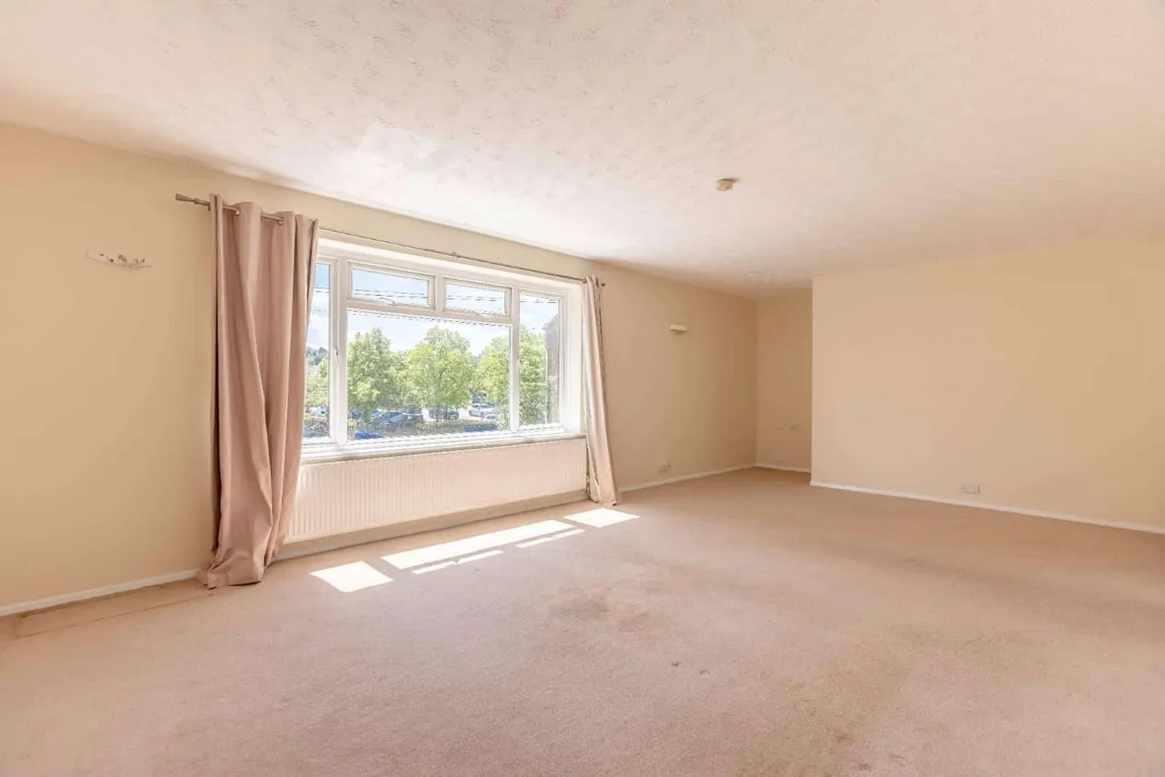 Dedworth Road, Windsor, SL4 4LG, photo 4