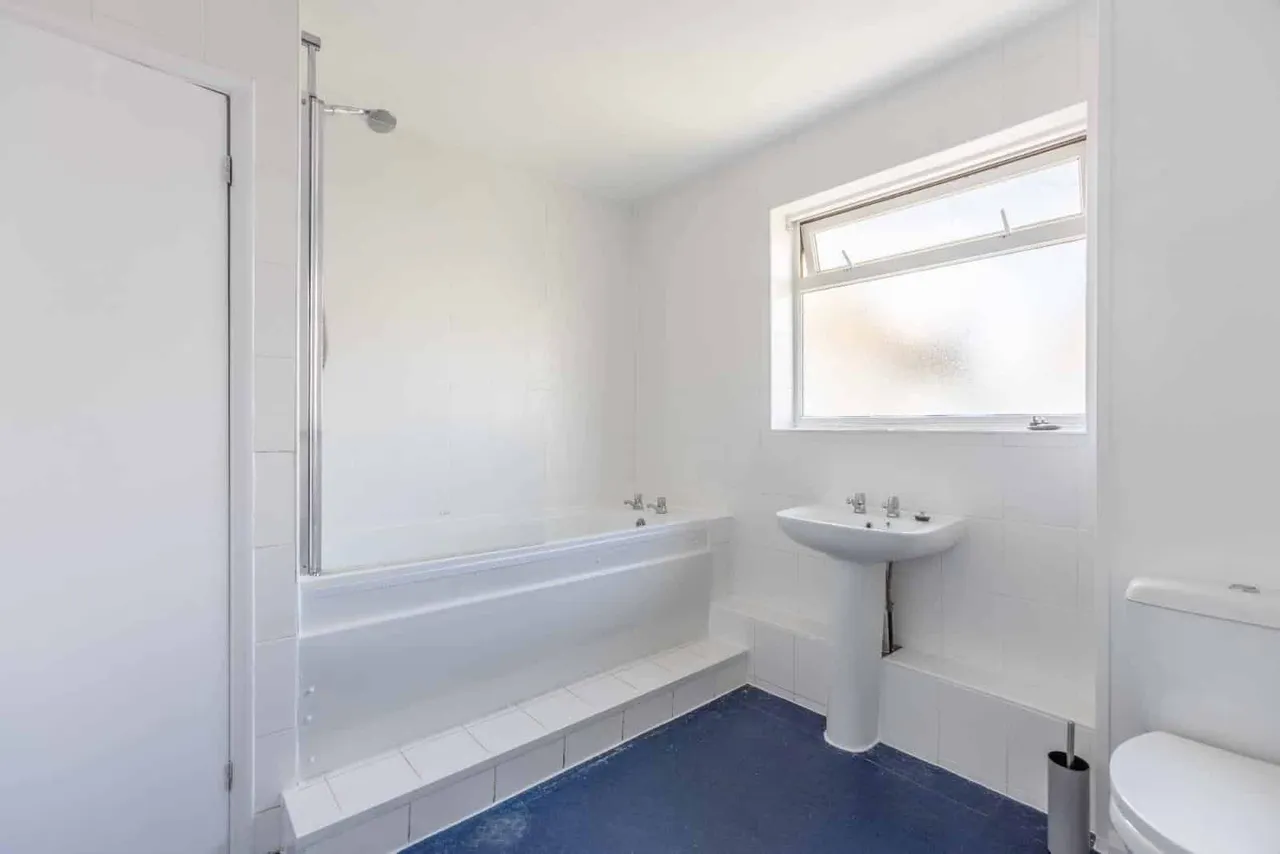 Dedworth Road, Windsor, SL4 4LG, photo 9