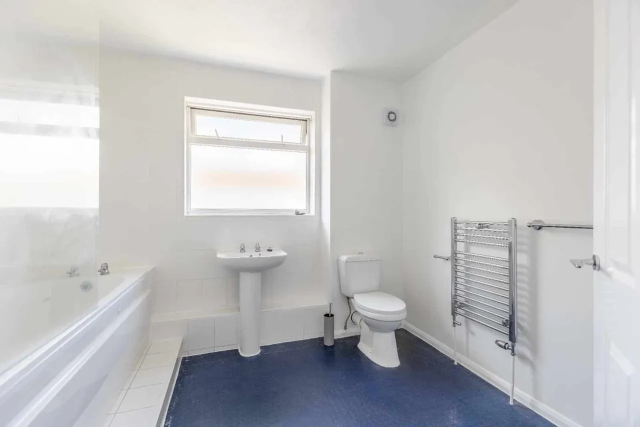 Dedworth Road, Windsor, SL4 4LG, photo 8