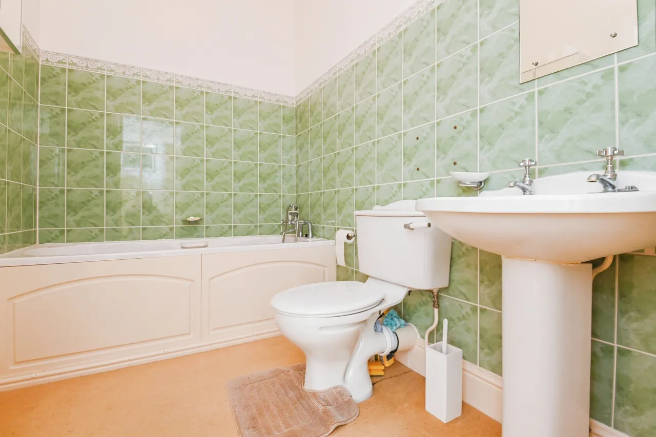 Vista Road, Clacton-on-Sea, Essex, CO15, photo 15