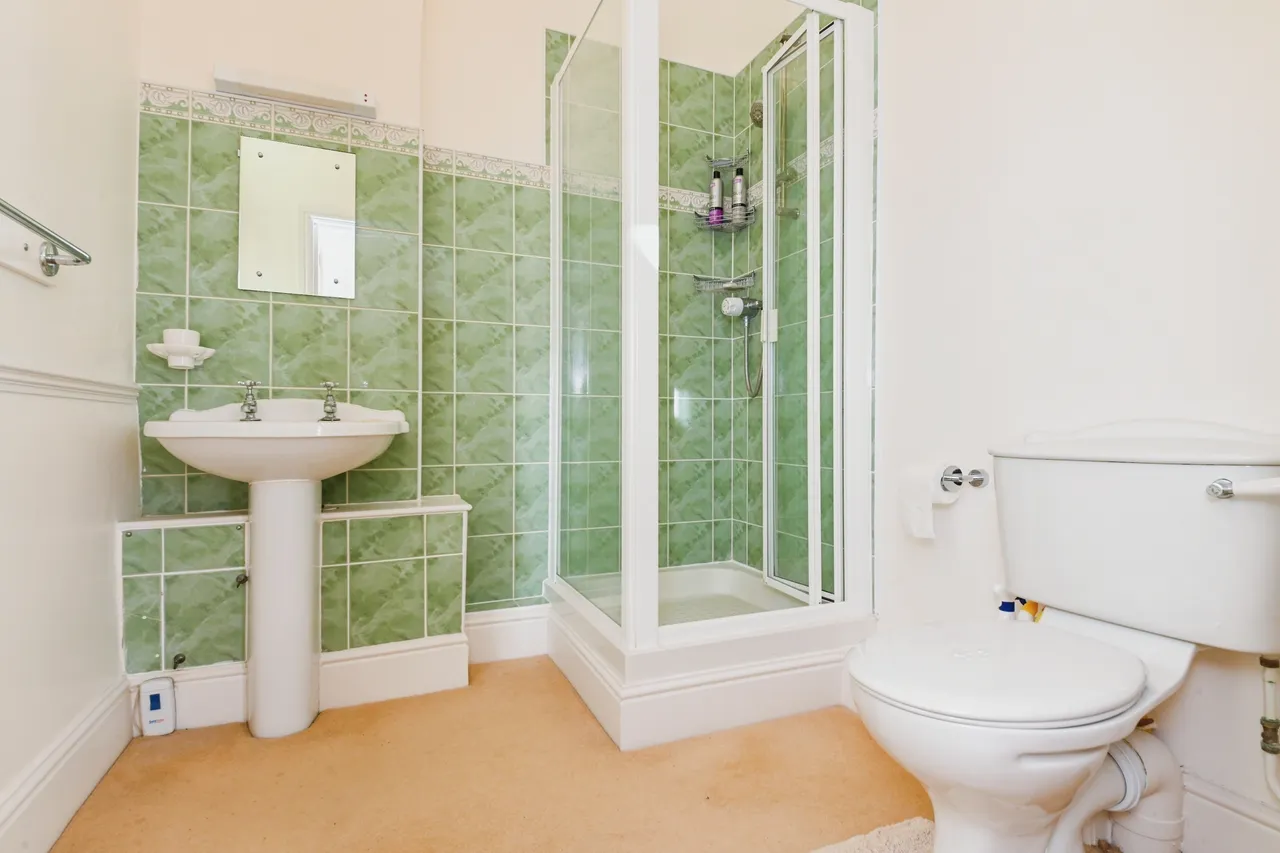 Vista Road, Clacton-on-Sea, Essex, CO15, photo 12