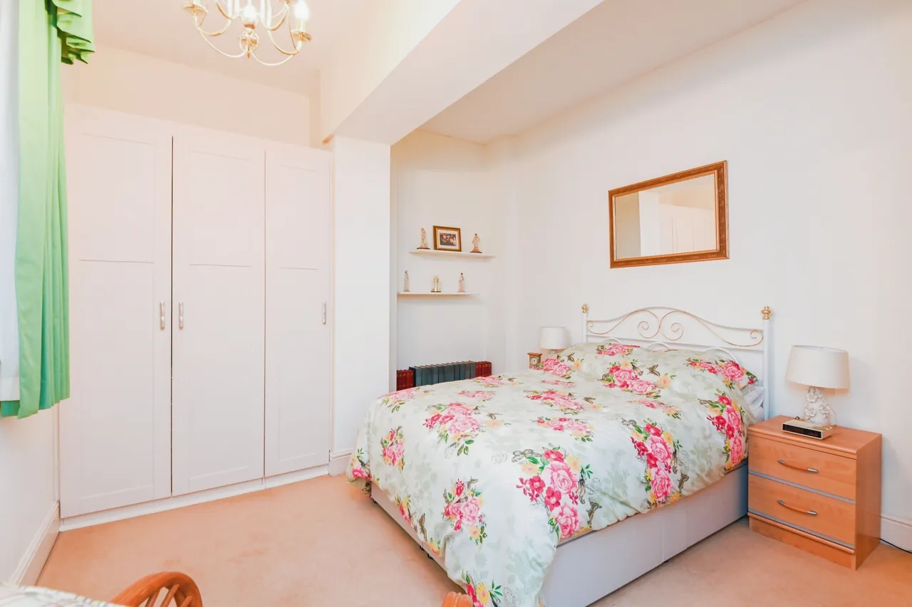 Vista Road, Clacton-on-Sea, Essex, CO15, photo 13