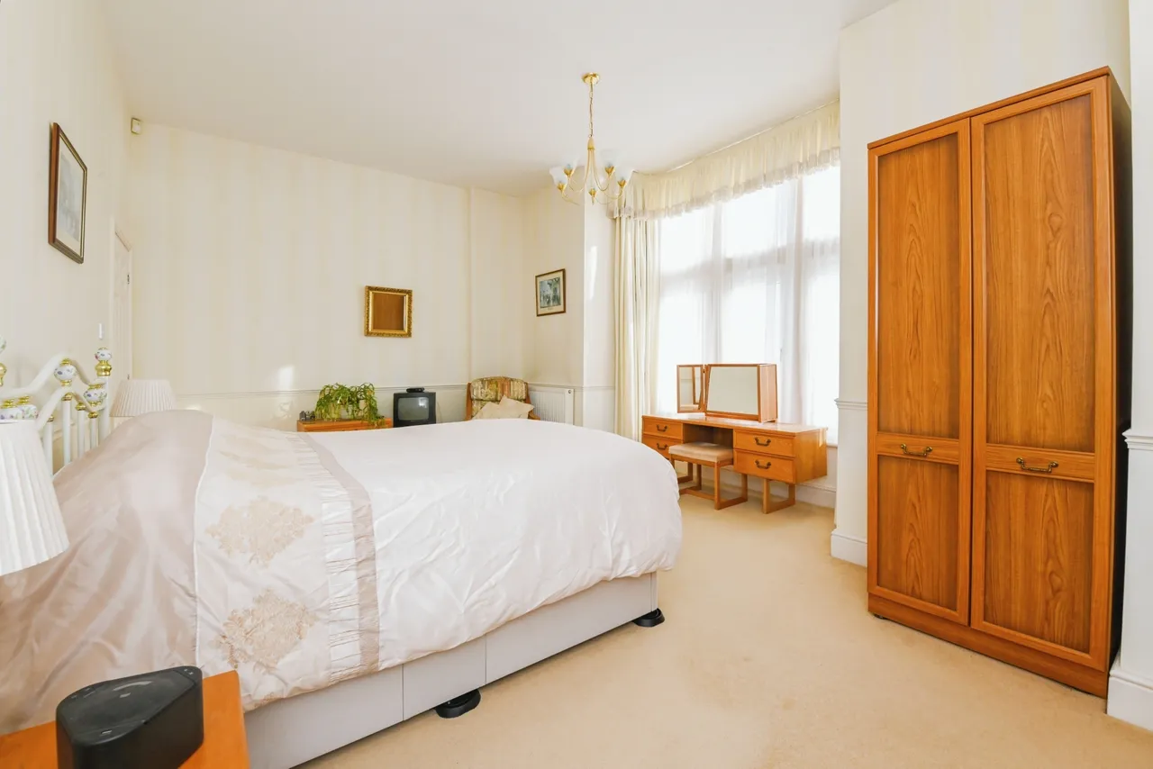 Vista Road, Clacton-on-Sea, Essex, CO15, photo 11