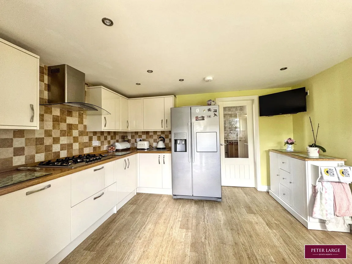 Plas Avenue, Prestatyn, Denbighshire, LL19 9NH, photo 4