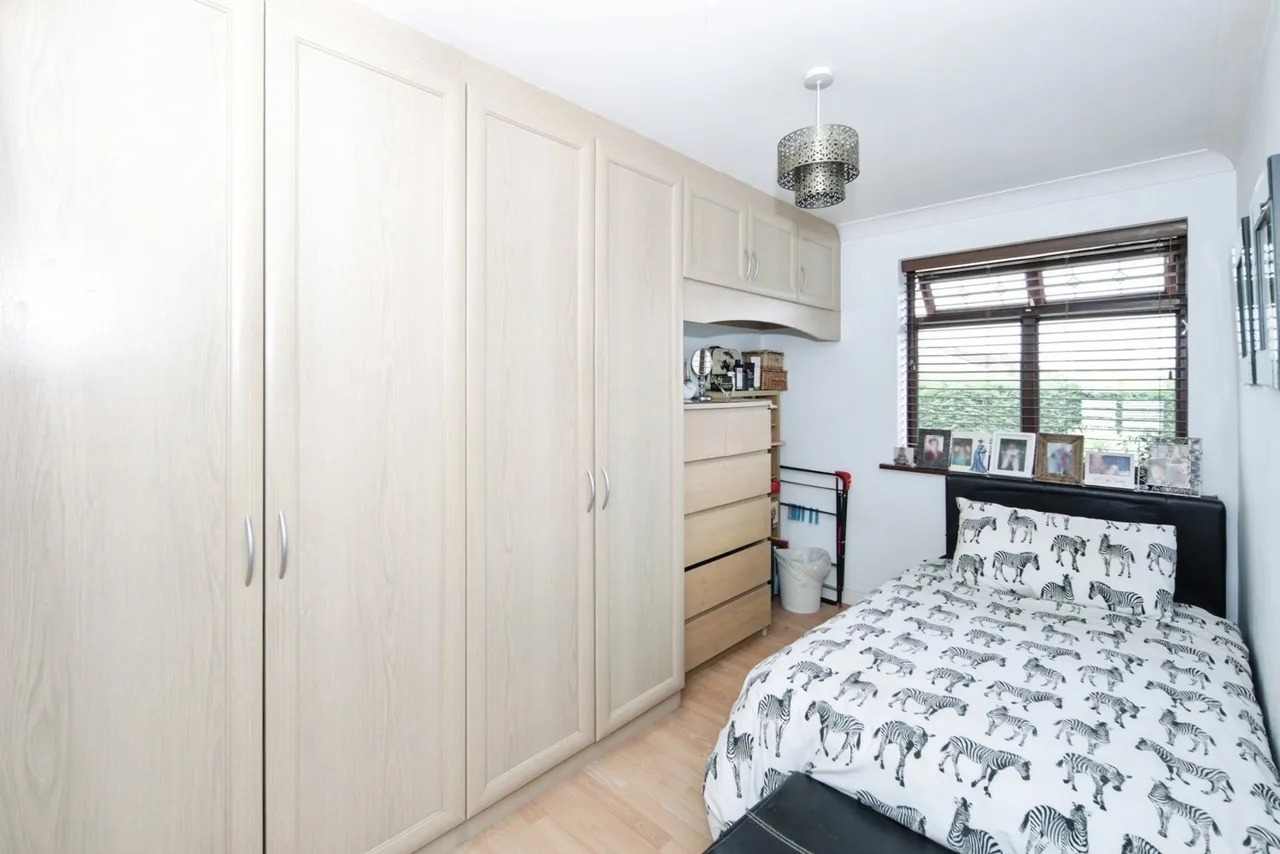 Lambourne Grove, Fordbridge, Birmingham, B37, photo 16