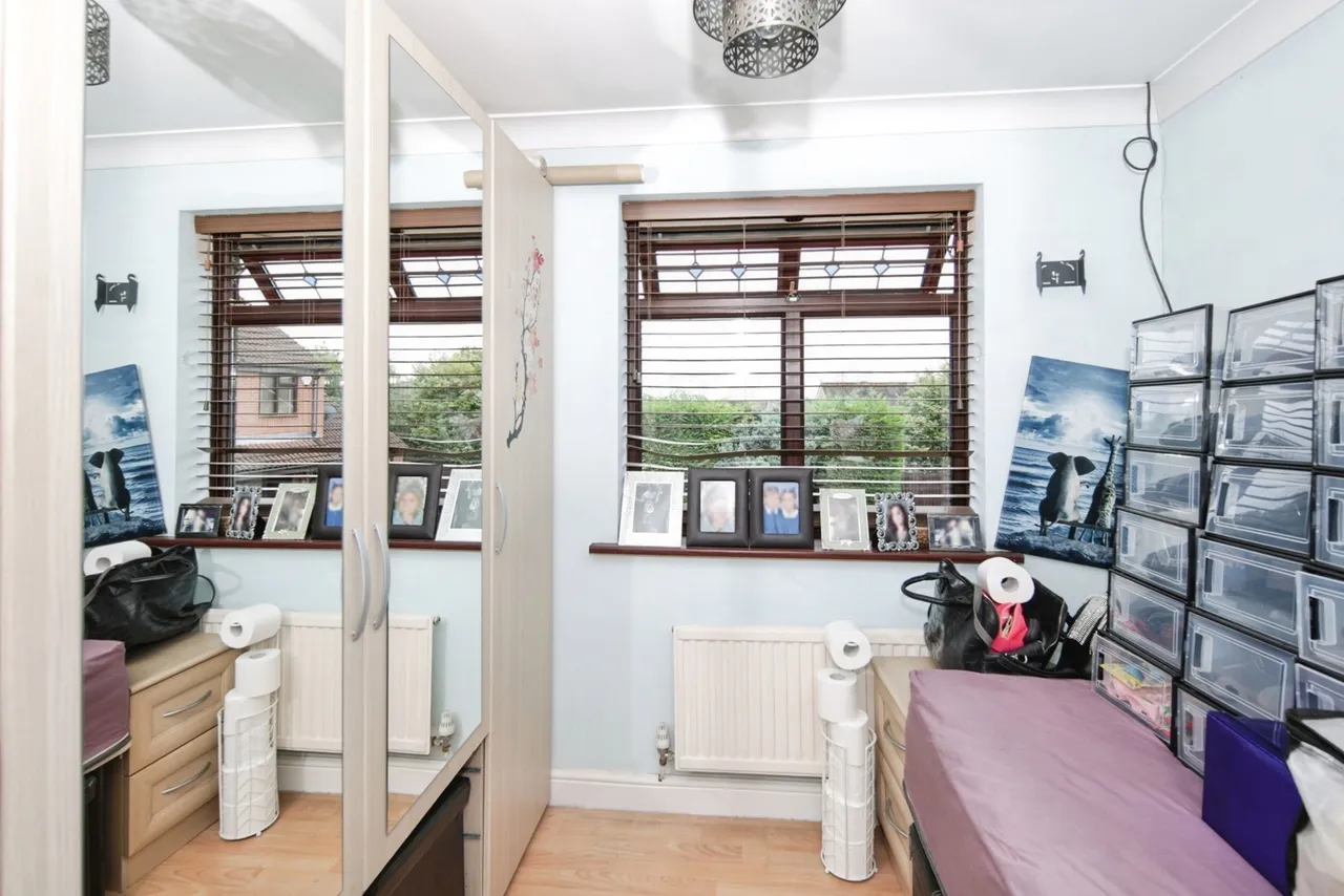 Lambourne Grove, Fordbridge, Birmingham, B37, photo 17