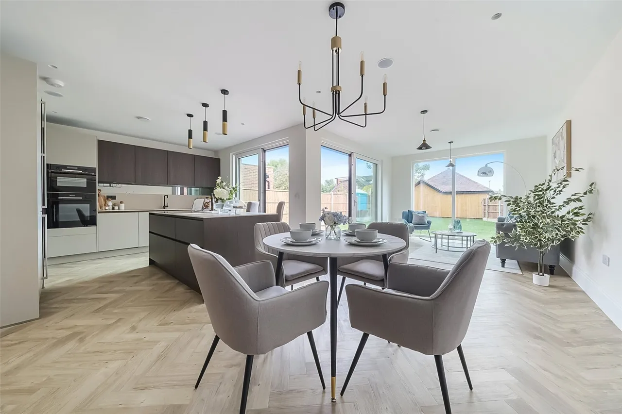 Barfield Road, BR1, photo 3