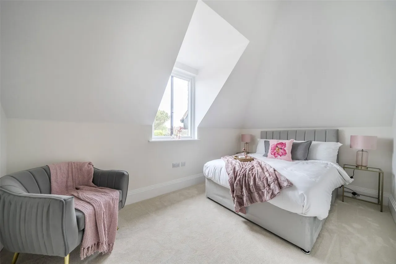 Barfield Road, BR1, photo 13