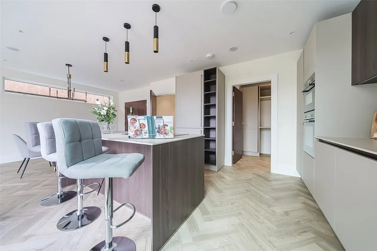 Barfield Road, BR1, photo 22