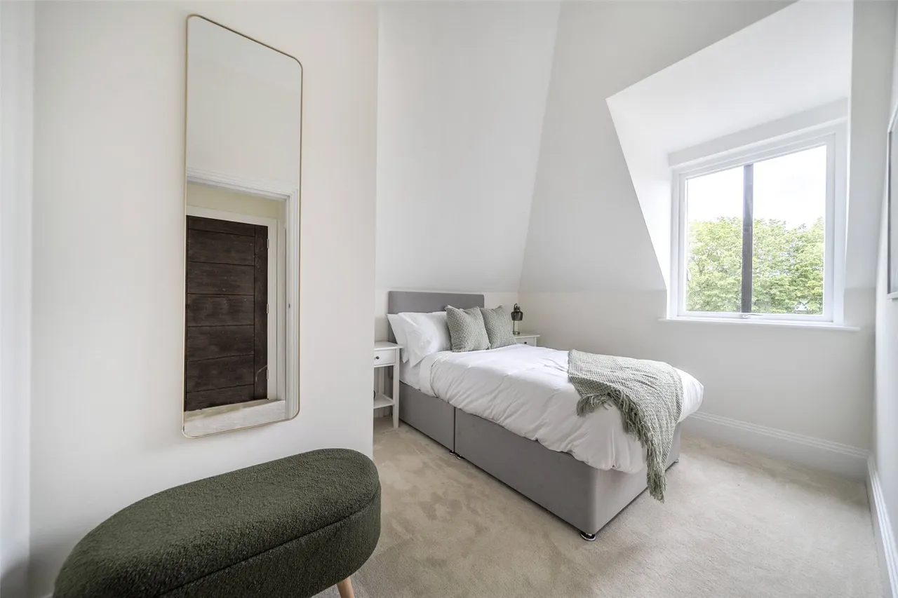 Barfield Road, BR1, photo 26