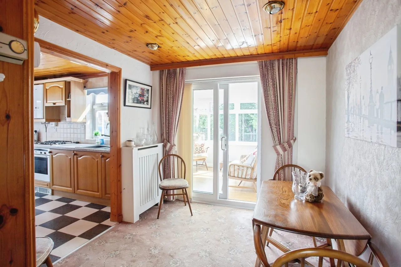 Barnes Hall Road, SHEFFIELD, South Yorkshire, S35, photo 11