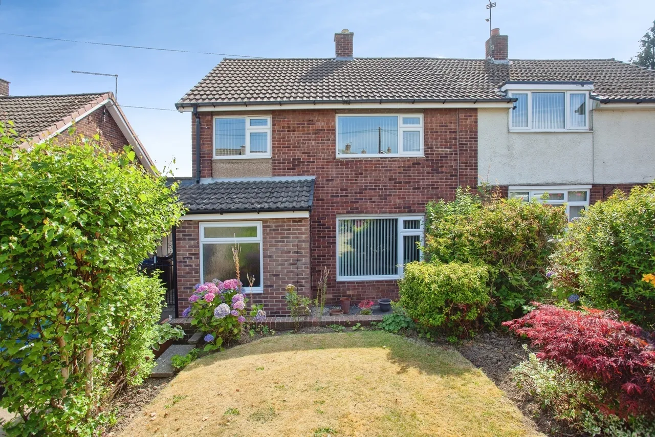 3 bed house for sale — Barnes Hall Road, SHEFFIELD, South Yorkshire, S35