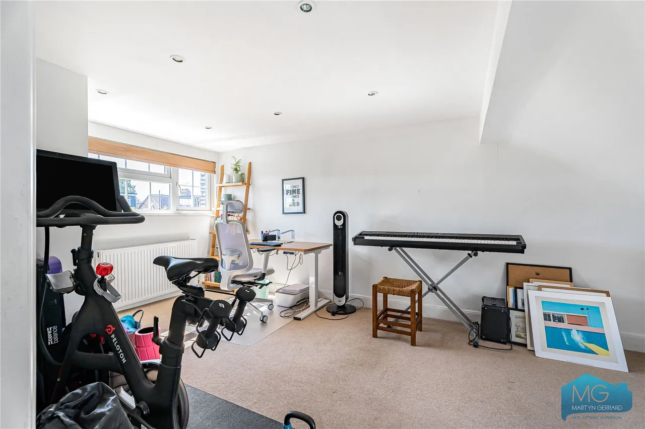 Evesham Road, London, N11, photo 21
