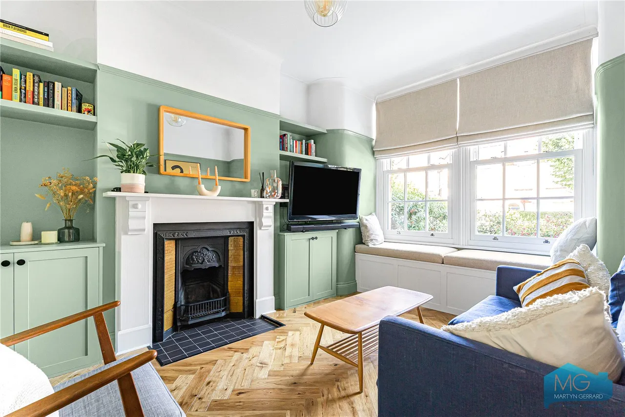 4 bed house for sale, Evesham Road, London, N11