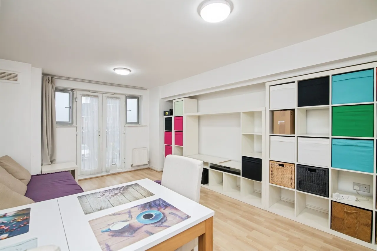 Westley Court, West Bromwich, B71, photo 3