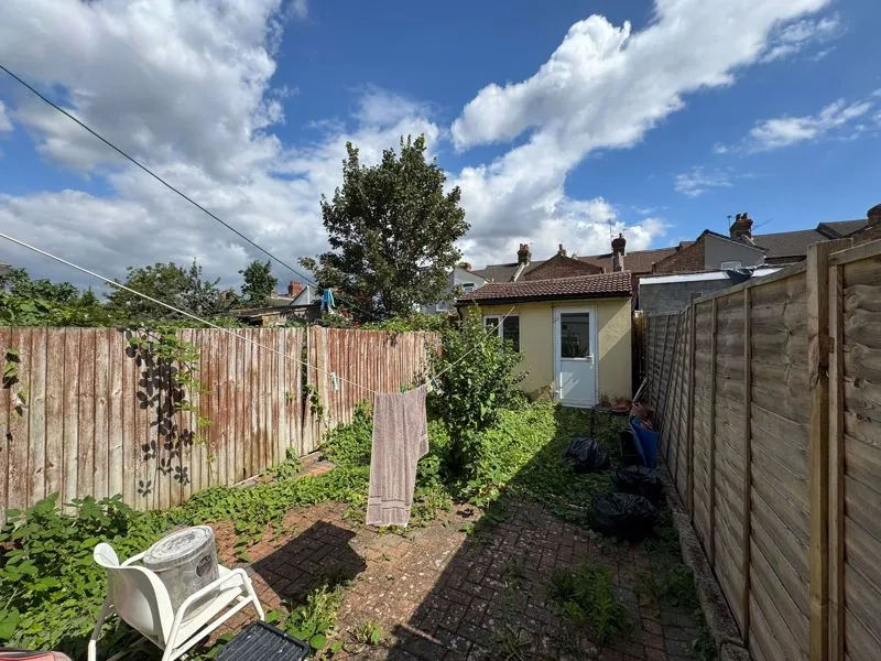 Beech Road, Luton LU1 1DW, photo 10