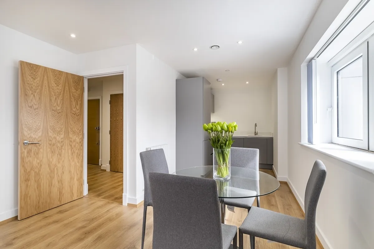 2 bed flat to rent, Mast Quay London, SE18