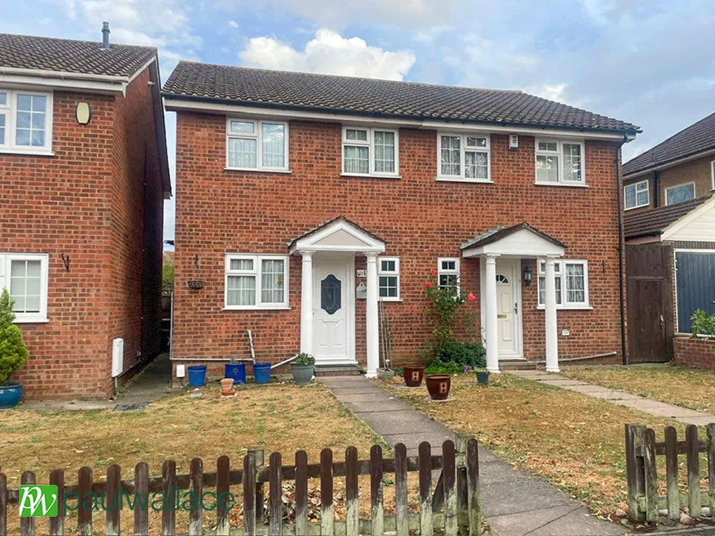 3 bed house for sale, Bury Green Road, Cheshunt, EN7