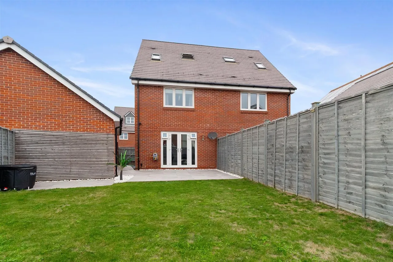 Bellflower Drive, Worthing, photo 21