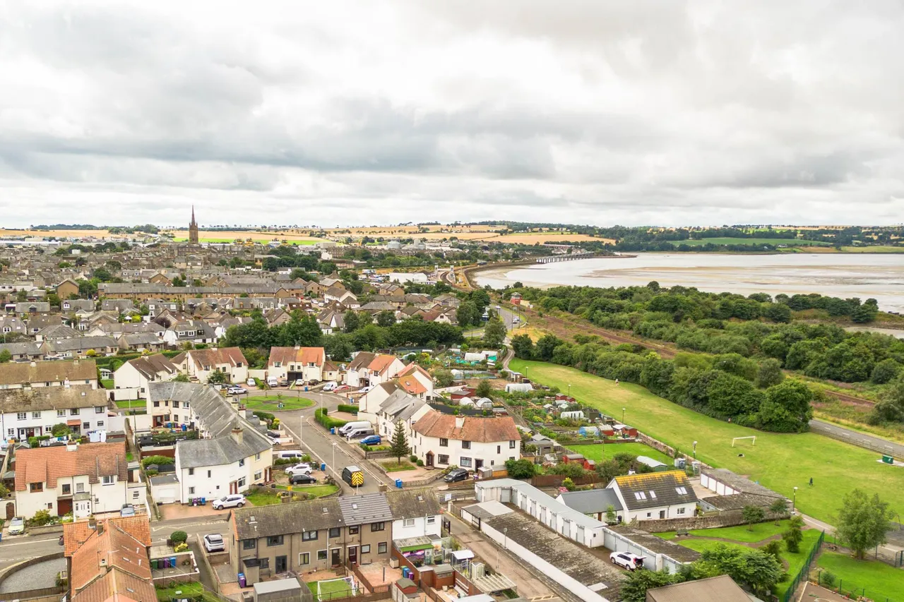 Glenesk Avenue, Montrose, DD10, photo 28