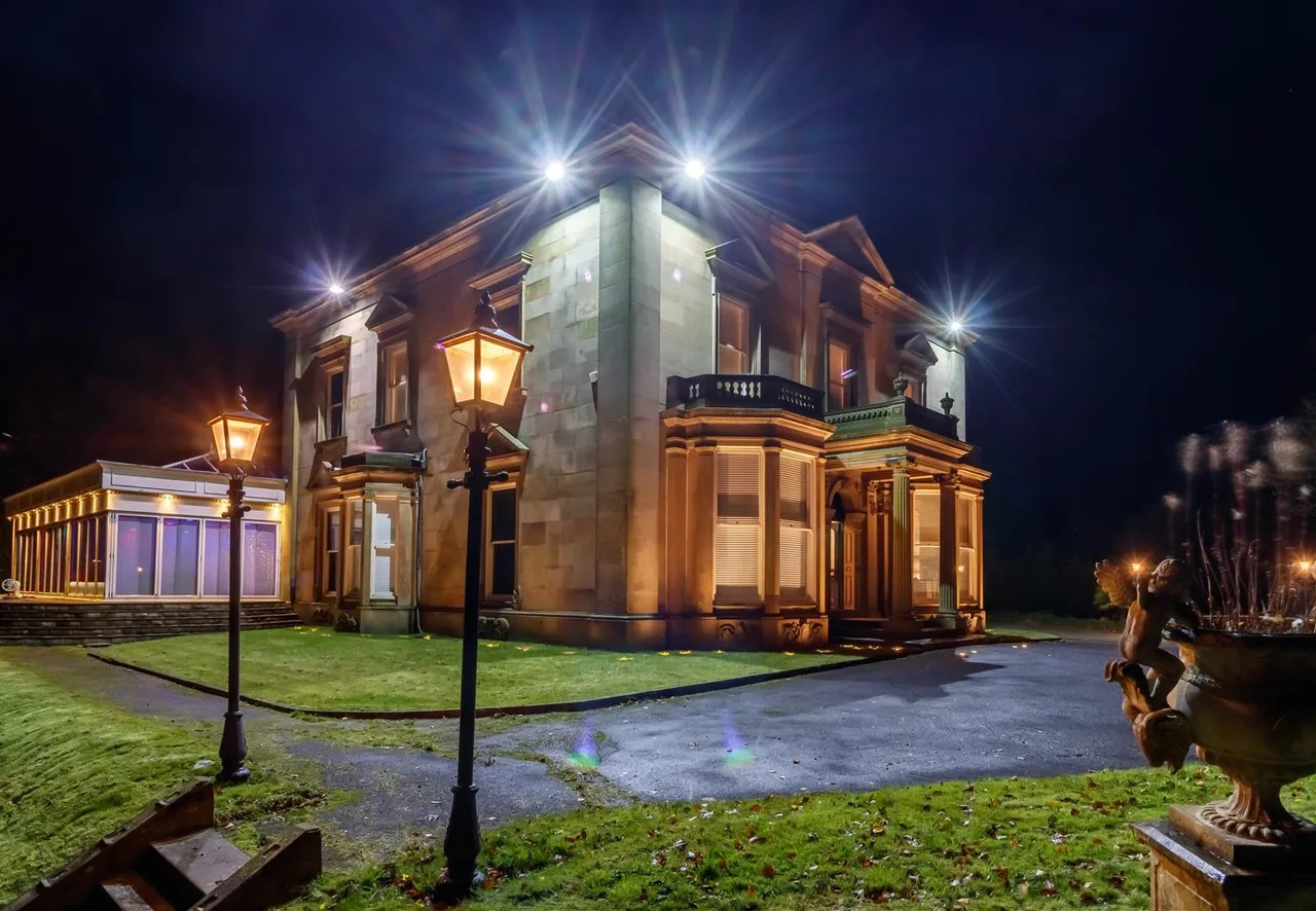 Wesley Place, Bacup, photo 4