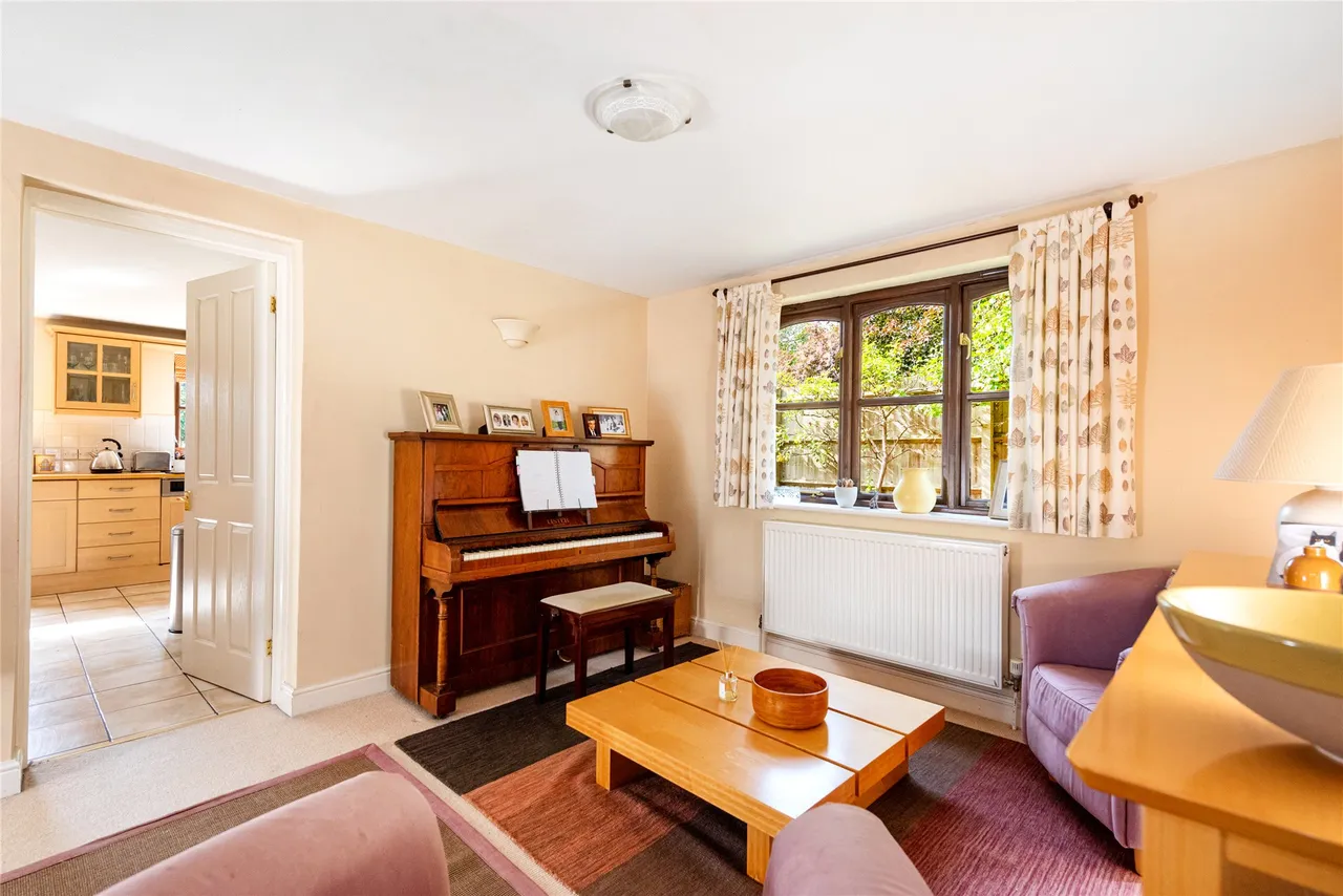 Lowndes Way, Winslow, MK18, photo 13