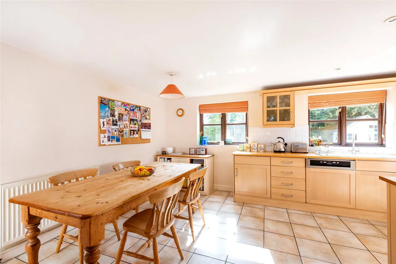 Lowndes Way, Winslow, MK18, photo 9