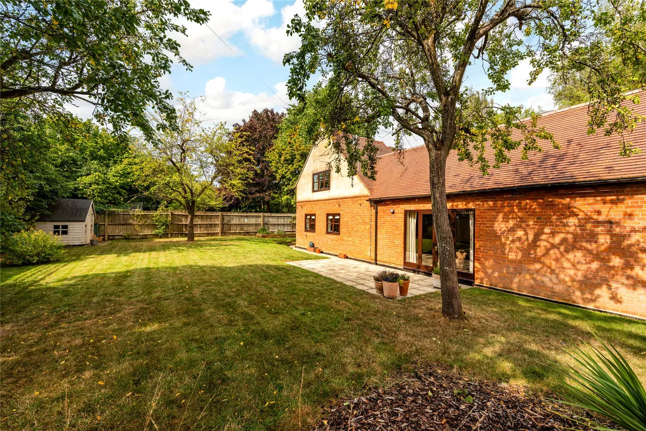 Lowndes Way, Winslow, MK18, photo 19