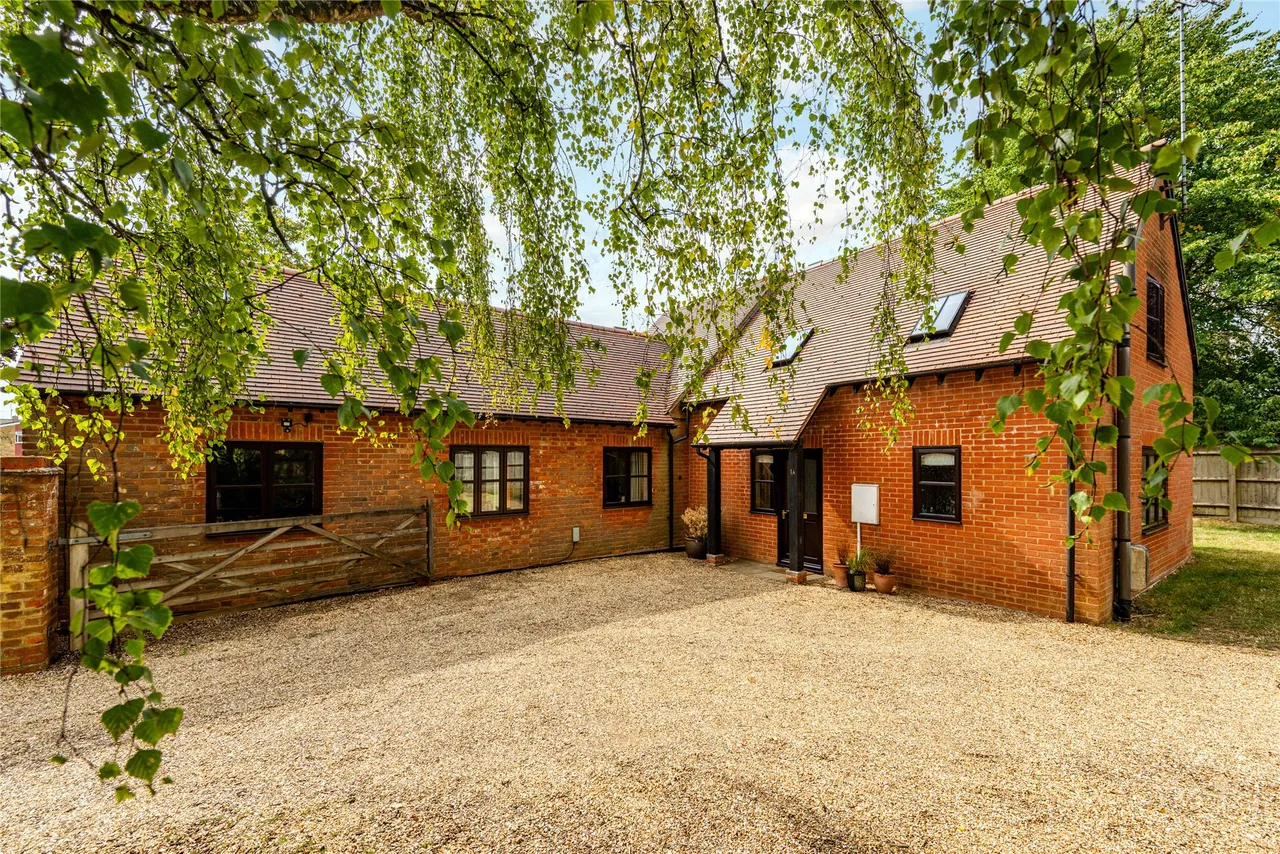 Lowndes Way, Winslow, MK18, photo 23