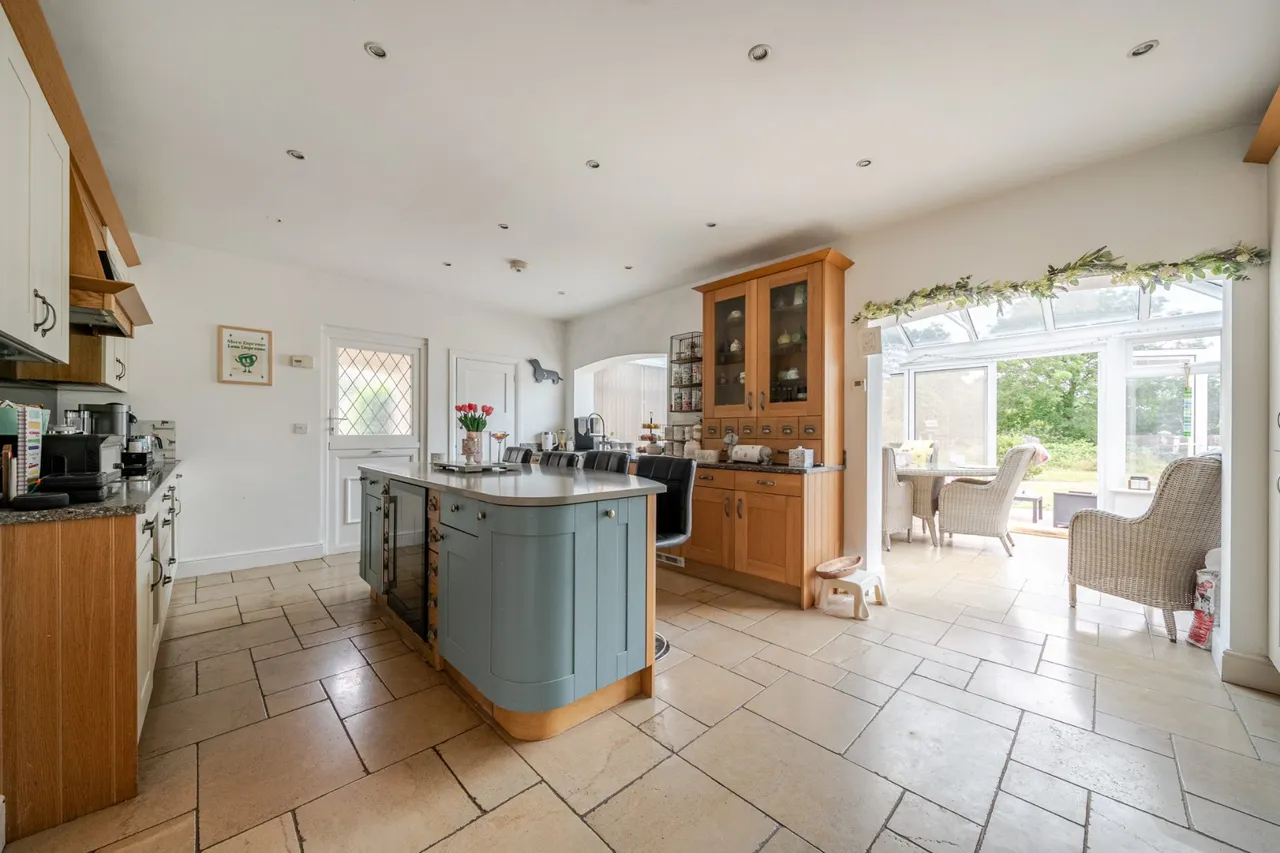 New Inn Lane, Guildford, GU4, photo 13