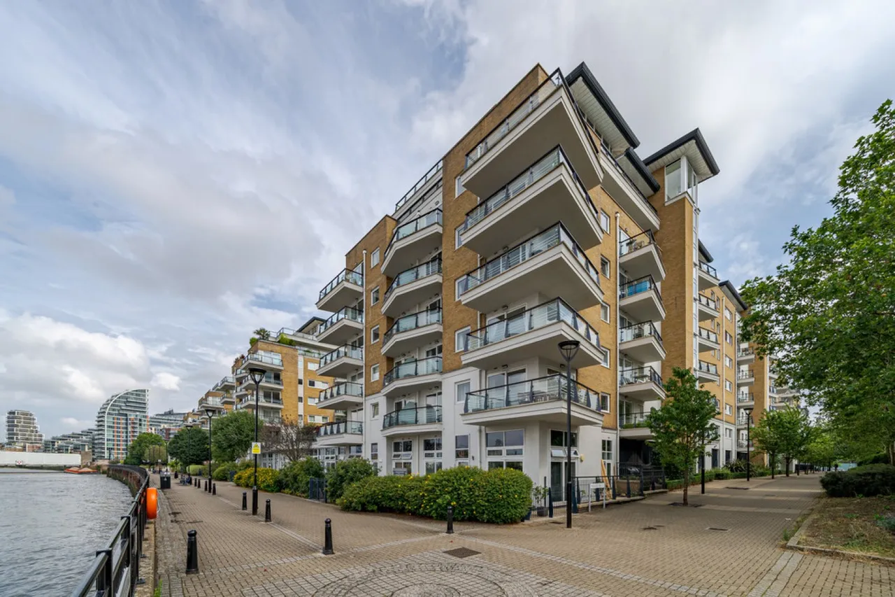 Riverside West, Wandsworth, photo 2