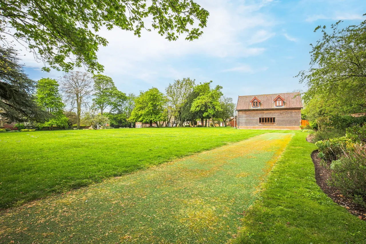 An Elegant and Richly Historic Home i, photo 30