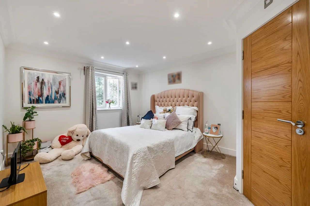 Redtiles Gardens, Kenley, CR8, photo 15