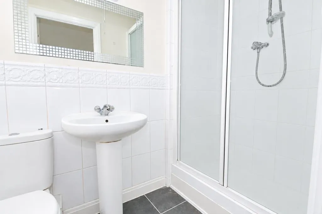 Florence Way, Knaphill, GU21, photo 7